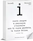 Calendario Geniale 2024. L'Originale. Il Primo con Bonus digitali. Idea Regalo. Inserto 10 x 14 cm. Leggi la frase del giorno e condividi il pensiero Filosofico. Calendario con scatola