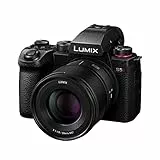 Panasonic LUMIX DC-S5 II, Corpo Macchina Mirrorless Full Frame con 50mm F1.8 Lenti, Registrazione Video 4K 60P e 6k 30P Illimitata, Schermo Ribaltabile, Wi-Fi, AF Ibrido di Fase, IS Attivo, Nero