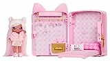 Na! Na! Na! Surprise 3-in-1 Zaino Camera da Letto con Bambola alla Moda - REENA DE LA ROSA - Include zainetto color rosa con orecchie di gatto, armadio con cuscini e coperta - Età: 5+ anni