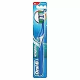 Oral-B Complete Spazzolino Denti Manuale, con Massaggia Gengive, Le Setole PowerTip raggiungono le Aree più difficili, Pulizia Profonda, con Nettalingua, 1 Pezzo Blue