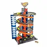 Hot Wheels- City Mega Garage Twist, Playset con Ascensore a Spirale e Oltre 6 Posti Auto, Include 1 Macchinina in Scala 1:64, Imballaggio Sostenibile, Giocattolo per Bambini 4+ Anni, HFH03