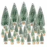 GGISUI 30 Pezzi Mini Albero di Natale Artificiale, Alberi di Natale da Tavolo con Base in Pino Sisal, Piccoli Alberi di Natale per Decorazioni Natale, Tavolo, Fai da Te Vetrina (Verde)