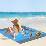 Vegena Coperta da Spiaggia, Antisabbia Stuoia SpiaggiaTappetino da Picnic 210x200cm Portatile Ultraleggero Impermeabile 4 Picchetti Fixed per Picnic Spiaggia Viaggi Escursionismo Campeggio e Altro