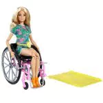 Barbie Fashionistas Bambola con Sedia a Rotelleunghi Capelli Biondi e Tanti Accessori