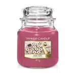 Yankee Candle Candela profumata in giara media, Armonia di Frutti Rossi
