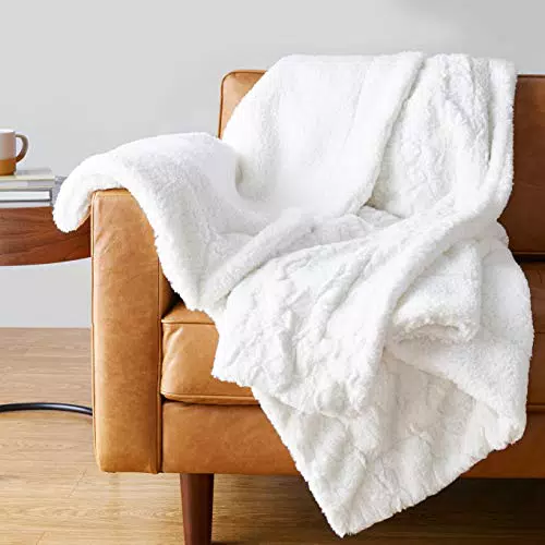 Amazon Basics, Coperta in sherpa e pelliccia sintetica morbida, 127 x 152 cm, colore panna