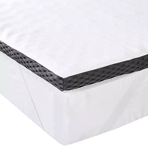 Amazon Basics - Coprimaterasso in memory foam con cinghie elastiche