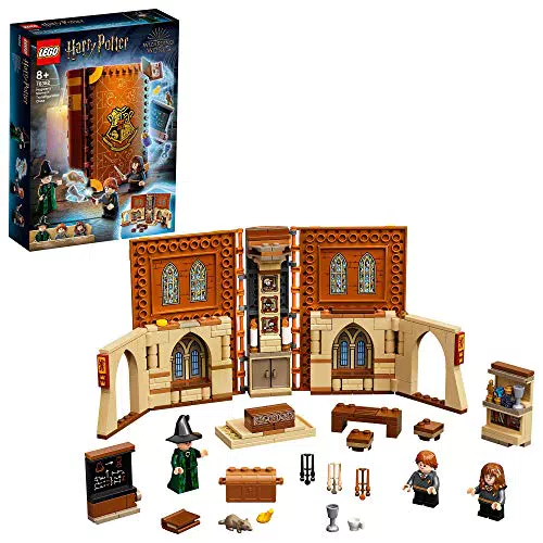 LEGO 76382 Harry Potter Lezione di Trasfigurazione a Hogwartsibro di Incantesimi con Minifigure Professoressa McGranitt