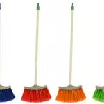 W'TOY- Scopetta in Plastica, Colore Assortito, 65 cm