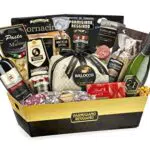 Cesto Natalizio Gran Emilia con specialità gastronomiche Parmigiano Reggiano in Confezione Regalo per Natale