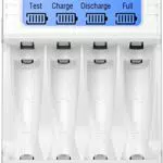 EBL RM-72 Caricabatterie Indipendente 4 Slot con LCD Display