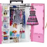 Barbie Fashionistas Armadio da Sogno - Armadio Trasportabile con Bambola - 3 Abiti - 2 Scarpe - 2 Borse - 2 Collane - Regalo per Bambini 3-8 Anni