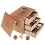 ChocoGrande - Geburtstag - 30 cioccolatini esclusivi Regalo in scatola di legno