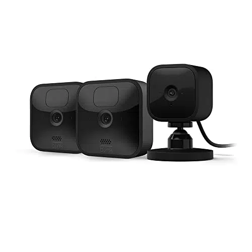 Blink Outdoor, telecamera di sicurezza in HD, senza fili, 2 videocamere + Blink Mini (nera) - telecamera di sicurezza intelligente per interni