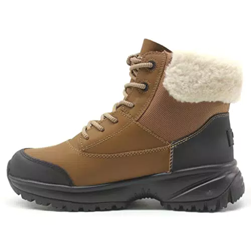 UGG Yose Fluff V2, Stivali da Neve Donna, Marrone, 41