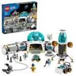LEGO 60350 City Base di Ricerca Lunare, Modellino da Costruire con Centro Spaziale