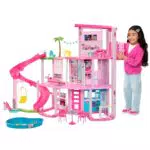 Barbie - Casa dei Sogni di Barbie, playset casa delle bambole con piscina