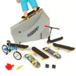 Sterneer Mini Skateboard da Dita con Rampa, Fingerboard Skate Park Kit