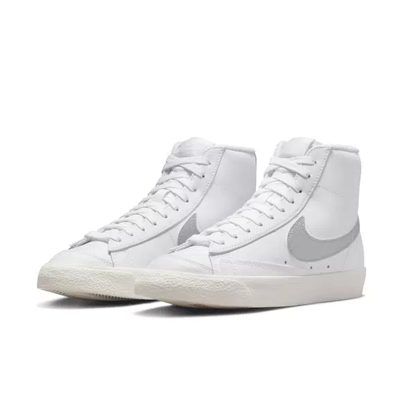Nike Blazer Mid