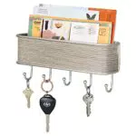 mDesign Portachiavi da Muro con Ripiano Contenitore e Portalettere - Metallo e Legno Grigio