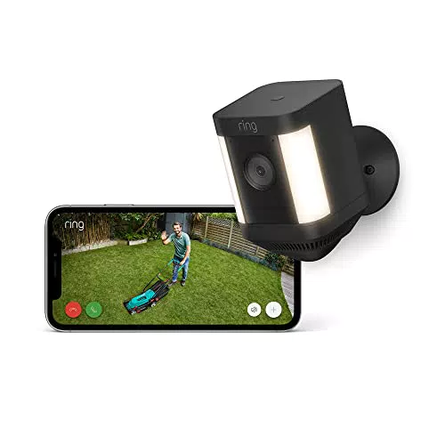 Ring Spotlight Cam Plus Battery di Amazon, Video HD 1080p