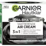 Garnier SkinActive Crema Viso Opacizzante con AHA e BHA al Carbone, 50 ml