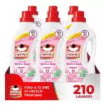 Omino Bianco Detersivo Liquido per Lavatrice con Fresco Profumo di Ninfea Rosa