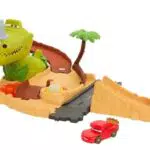 Mattel Cars On The Road - Set Parco dei Dinosauri con Saetta McQueen