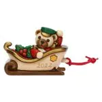 THUN - Natale 2022 - Slitta Componibile con Iconico Teddy Schiaccianoci Porta Regali in Ceramica Decorata a Mano