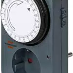 Brennenstuhl Timer Meccanico MZ 20-1 - Controllo Efficiente per la Tua Casa