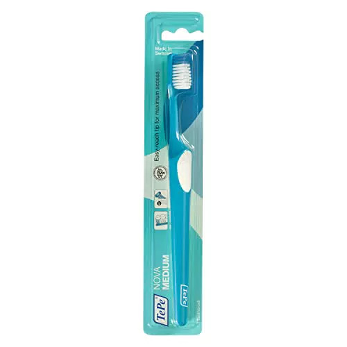 TePe Spazzolino Nova, Medium, 1pz, punta allungata per un accesso migliore ai denti posteriori