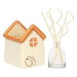 THUN Porta diffusore in ceramica a forma di casetta, collezione Fragrances