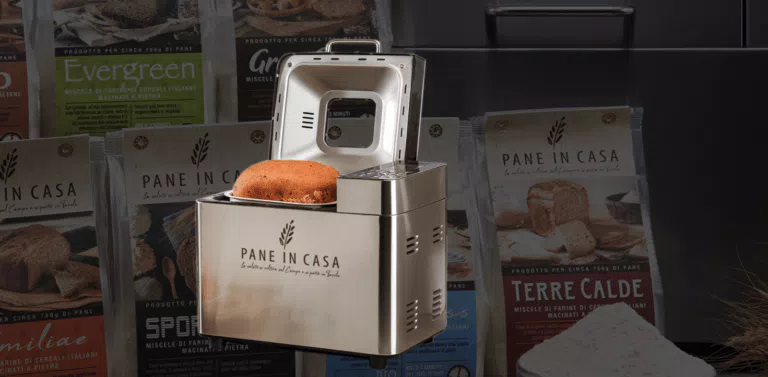 “Pane in casa”: vinci una delle 15 macchine del pane Backmeister