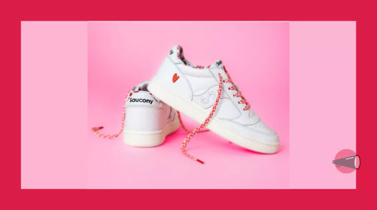 Vinci gratis Saucony St. Valentine Jazz Court con il concorso di Febbraio 2023