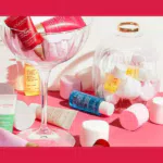 Clarins ti regala doppi campioni con ogni ordine, solo per pochi giorni.