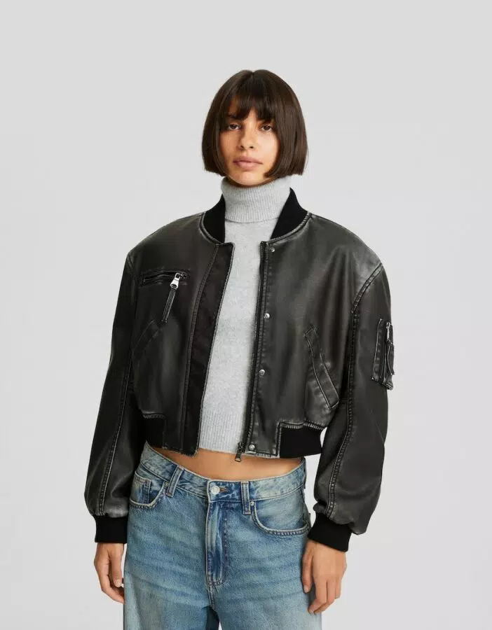 Giubbotto bomber effetto pelle consumato in offerta