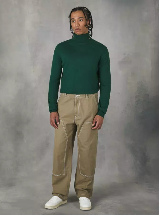 Pullover morbido a collo alto