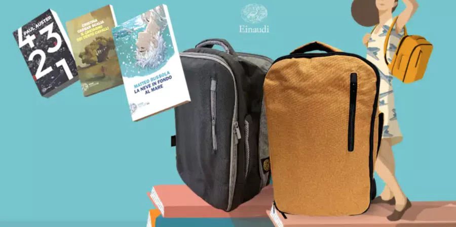 Una cabin bag in regalo con due libri Einaudi